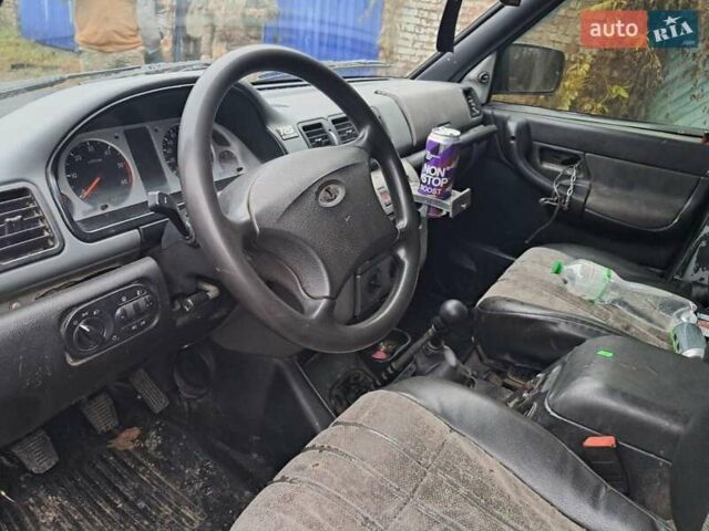 Зеленый УАЗ 3163, объемом двигателя 2.69 л и пробегом 100 тыс. км за 1999 $, фото 7 на Automoto.ua