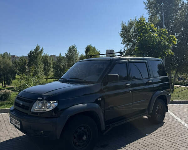 Чорний УАЗ 3163 Patriot, об'ємом двигуна 2.69 л та пробігом 180 тис. км за 3100 $, фото 2 на Automoto.ua