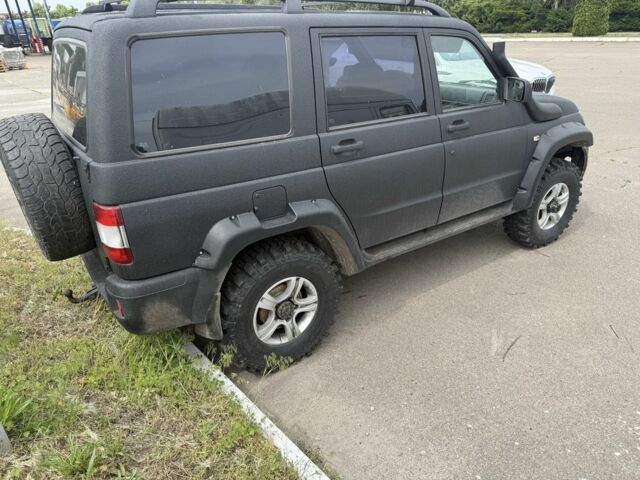 Чорний УАЗ 3163 Patriot, об'ємом двигуна 2.7 л та пробігом 122 тис. км за 4999 $, фото 2 на Automoto.ua
