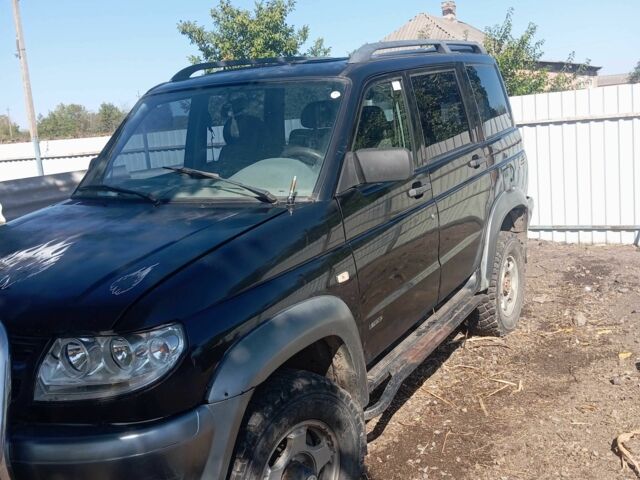 Чорний УАЗ 3163 Patriot, об'ємом двигуна 2.7 л та пробігом 180 тис. км за 2427 $, фото 5 на Automoto.ua