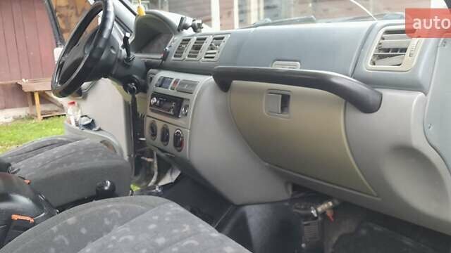 Черный УАЗ 3163 Patriot, объемом двигателя 2.69 л и пробегом 230 тыс. км за 4300 $, фото 4 на Automoto.ua