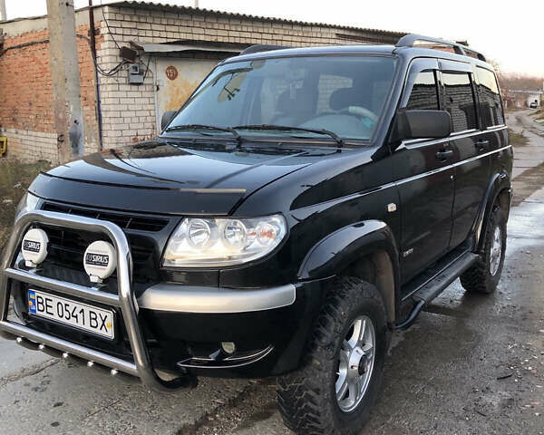 Чорний УАЗ 3163 Patriot, об'ємом двигуна 2.7 л та пробігом 167 тис. км за 5800 $, фото 1 на Automoto.ua