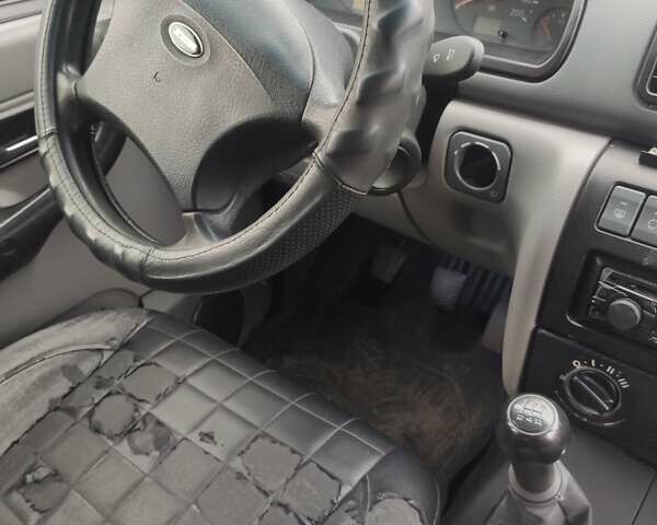 Чорний УАЗ 3163 Patriot, об'ємом двигуна 2.7 л та пробігом 178 тис. км за 4600 $, фото 8 на Automoto.ua
