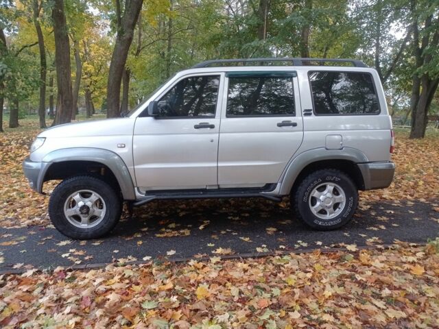 УАЗ 3163 Patriot 2006 в Бобровице на Automoto.ua Серый УАЗ 3163 Patriot, объемом двигателя 3 л и пробегом 13 тыс. км за 4300 $, фото 2 на Automoto.ua