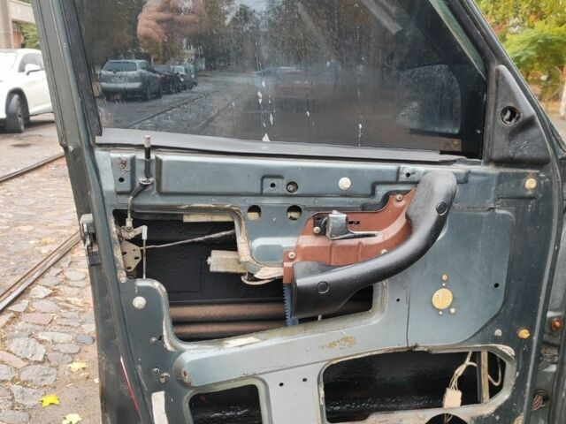 Серый УАЗ 3163 Patriot, объемом двигателя 2.7 л и пробегом 200 тыс. км за 2200 $, фото 6 на Automoto.ua