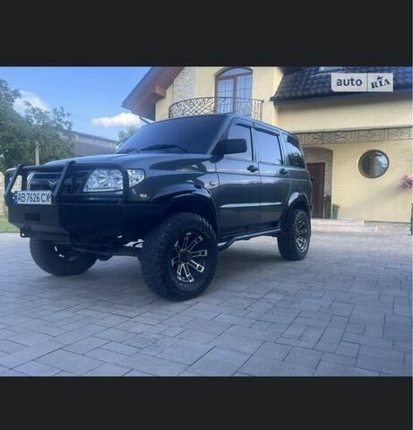 Серый УАЗ 3163 Patriot, объемом двигателя 2.7 л и пробегом 70 тыс. км за 6999 $, фото 2 на Automoto.ua