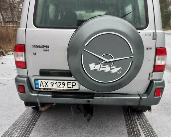 Сірий УАЗ 3163 Patriot, об'ємом двигуна 2.7 л та пробігом 63 тис. км за 5500 $, фото 1 на Automoto.ua