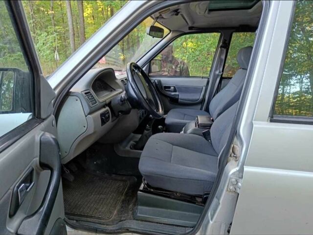 Серый УАЗ 3163 Patriot, объемом двигателя 2.7 л и пробегом 300 тыс. км за 4000 $, фото 4 на Automoto.ua