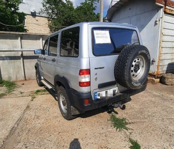 Серый УАЗ 3163 Patriot, объемом двигателя 2.7 л и пробегом 3 тыс. км за 3500 $, фото 2 на Automoto.ua