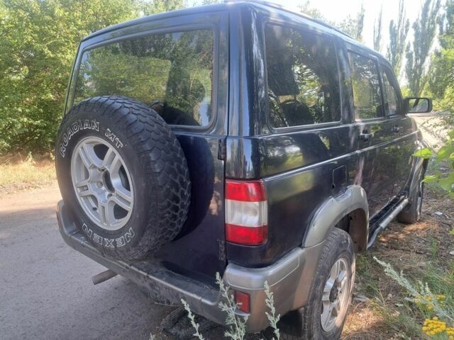 УАЗ 3163 Patriot 2006 в Синельниковом на Automoto.ua Синий УАЗ 3163 Patriot, объемом двигателя 2.7 л и пробегом 174 тыс. км за 3000 $, фото 5 на Automoto.ua