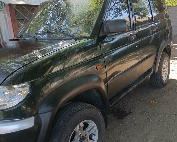 Зеленый УАЗ 3163 Patriot, объемом двигателя 2.69 л и пробегом 180 тыс. км за 3700 $, фото 1 на Automoto.ua