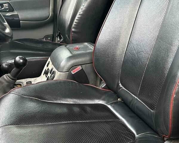 Зелений УАЗ 3163 Patriot, об'ємом двигуна 2.69 л та пробігом 170 тис. км за 2500 $, фото 2 на Automoto.ua