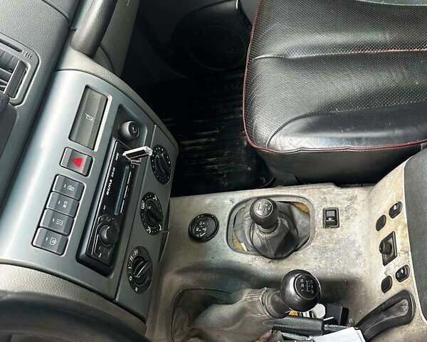 Зелений УАЗ 3163 Patriot, об'ємом двигуна 2.69 л та пробігом 170 тис. км за 2500 $, фото 17 на Automoto.ua