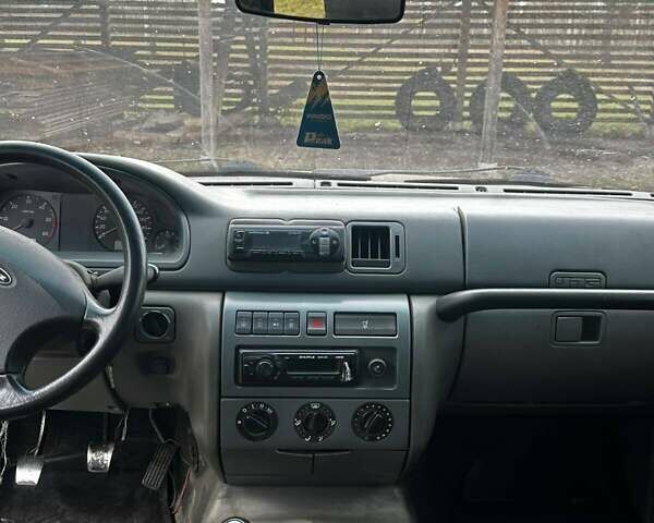 Зелений УАЗ 3163 Patriot, об'ємом двигуна 2.69 л та пробігом 170 тис. км за 2500 $, фото 8 на Automoto.ua