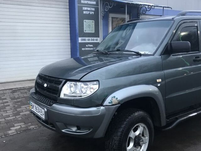 Зеленый УАЗ 3163 Patriot, объемом двигателя 2.7 л и пробегом 170 тыс. км за 2900 $, фото 2 на Automoto.ua