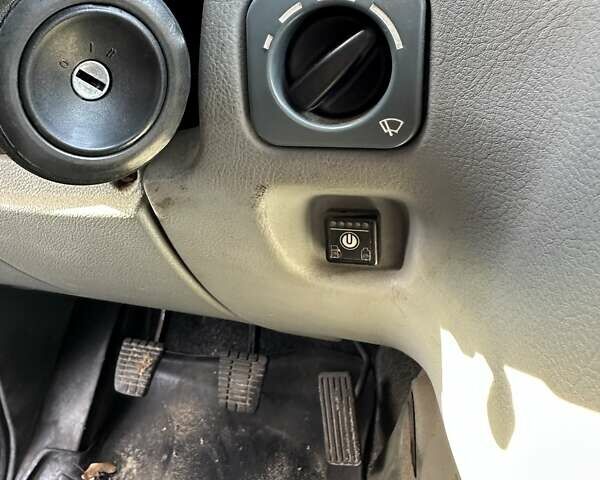 Зеленый УАЗ 3163 Patriot, объемом двигателя 2.69 л и пробегом 100 тыс. км за 6000 $, фото 20 на Automoto.ua