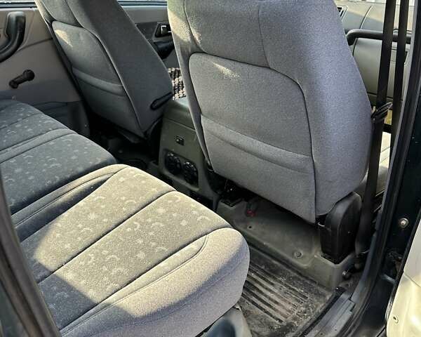 Зеленый УАЗ 3163 Patriot, объемом двигателя 2.69 л и пробегом 100 тыс. км за 6000 $, фото 11 на Automoto.ua