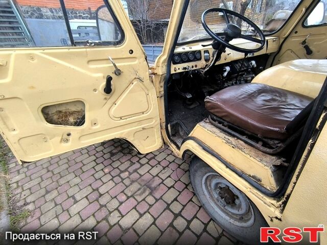 УАЗ 3303, объемом двигателя 2.4 л и пробегом 0 тыс. км за 2500 $, фото 5 на Automoto.ua