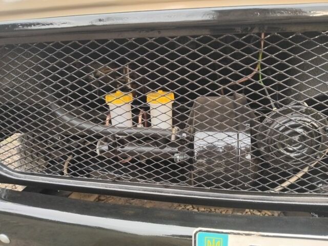 Желтый УАЗ 3303, объемом двигателя 2.5 л и пробегом 28 тыс. км за 4000 $, фото 7 на Automoto.ua