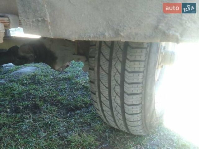 Желтый УАЗ 3303, объемом двигателя 2.5 л и пробегом 95 тыс. км за 1600 $, фото 3 на Automoto.ua