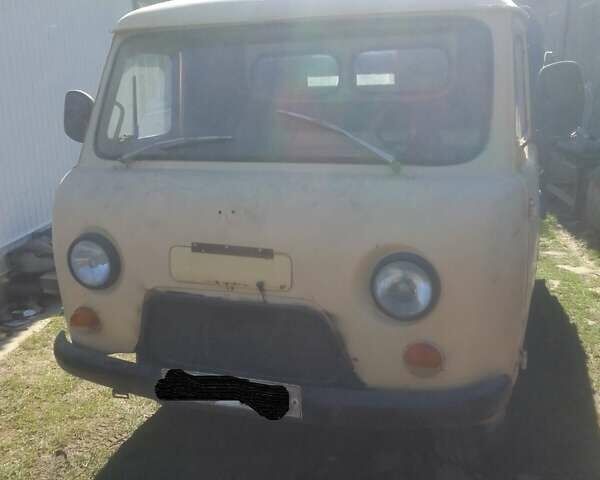 Желтый УАЗ 3303, объемом двигателя 2.5 л и пробегом 95 тыс. км за 1600 $, фото 1 на Automoto.ua