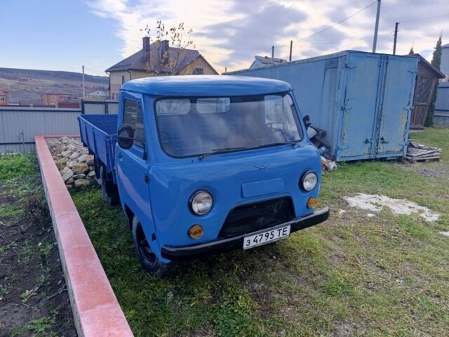 Синий УАЗ 3303, объемом двигателя 0 л и пробегом 200 тыс. км за 2650 $, фото 1 на Automoto.ua