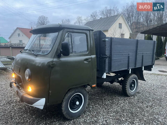 Зеленый УАЗ 3303, объемом двигателя 2.4 л и пробегом 38 тыс. км за 2650 $, фото 1 на Automoto.ua