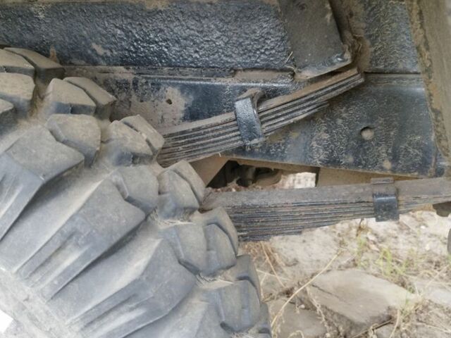 Зеленый УАЗ 3303, объемом двигателя 2.5 л и пробегом 1 тыс. км за 1500 $, фото 6 на Automoto.ua