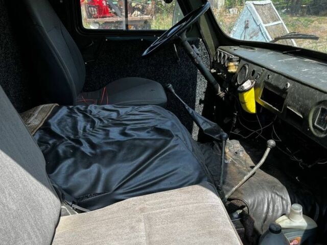 Зеленый УАЗ 3303, объемом двигателя 2.5 л и пробегом 1 тыс. км за 1500 $, фото 3 на Automoto.ua