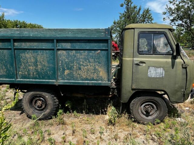 Зеленый УАЗ 3303, объемом двигателя 2.5 л и пробегом 1 тыс. км за 1500 $, фото 1 на Automoto.ua