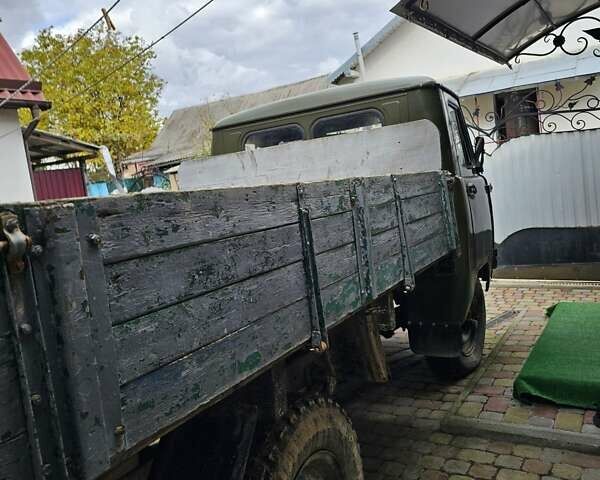 Зеленый УАЗ 3303, объемом двигателя 2.4 л и пробегом 4 тыс. км за 3000 $, фото 2 на Automoto.ua