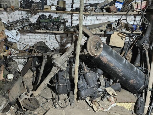 Зелений УАЗ 3303, об'ємом двигуна 2.4 л та пробігом 13 тис. км за 1394 $, фото 7 на Automoto.ua