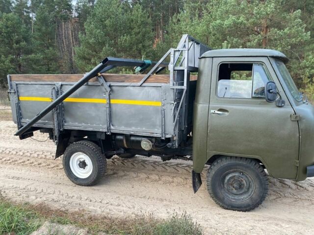 Зелений УАЗ 3303, об'ємом двигуна 2.4 л та пробігом 100 тис. км за 2450 $, фото 2 на Automoto.ua
