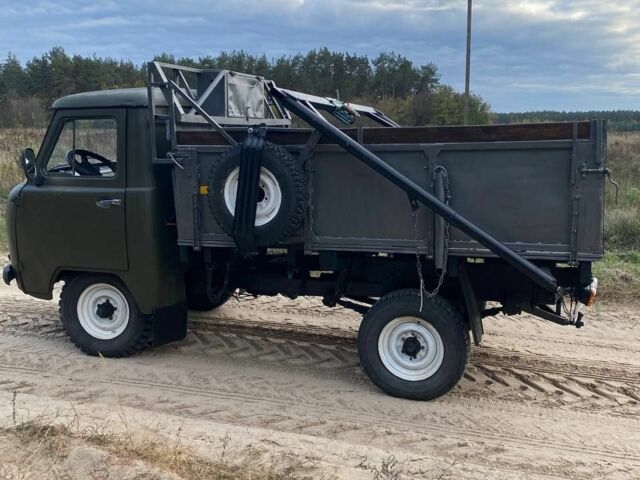 Зелений УАЗ 3303, об'ємом двигуна 2.4 л та пробігом 100 тис. км за 2450 $, фото 1 на Automoto.ua