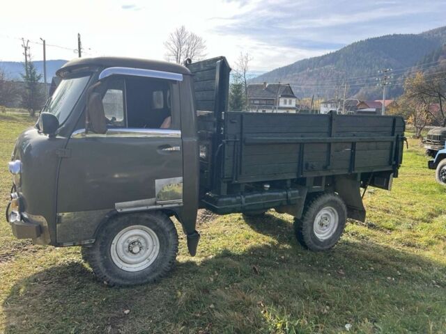 Зеленый УАЗ 3303, объемом двигателя 2.4 л и пробегом 180 тыс. км за 2750 $, фото 4 на Automoto.ua