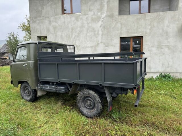 Зеленый УАЗ 3303, объемом двигателя 2.5 л и пробегом 50 тыс. км за 2200 $, фото 2 на Automoto.ua