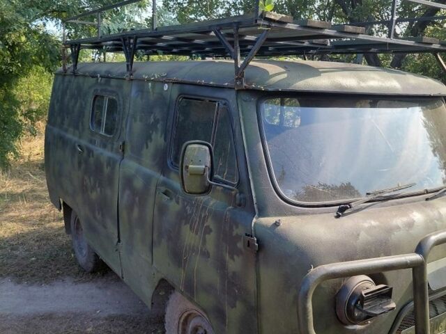 Зелений УАЗ 3303, об'ємом двигуна 2.4 л та пробігом 300 тис. км за 1335 $, фото 1 на Automoto.ua