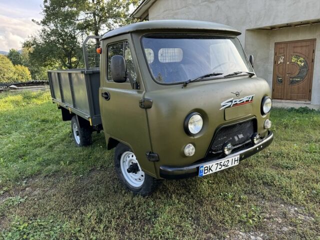 Зеленый УАЗ 3303, объемом двигателя 2.4 л и пробегом 50 тыс. км за 3700 $, фото 4 на Automoto.ua