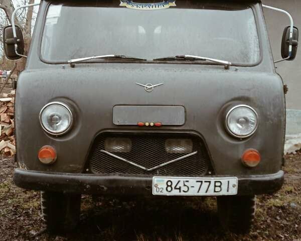 Зелений УАЗ 3303, об'ємом двигуна 2.4 л та пробігом 100 тис. км за 2200 $, фото 1 на Automoto.ua