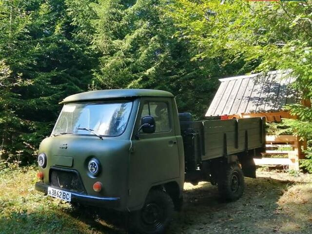 Зеленый УАЗ 3303, объемом двигателя 2.4 л и пробегом 17 тыс. км за 3200 $, фото 5 на Automoto.ua
