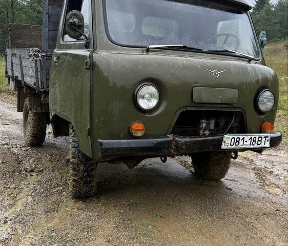 Зеленый УАЗ 3303, объемом двигателя 2.4 л и пробегом 50 тыс. км за 1599 $, фото 9 на Automoto.ua