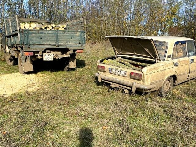 Зеленый УАЗ 3303, объемом двигателя 2.4 л и пробегом 0 тыс. км за 1150 $, фото 2 на Automoto.ua