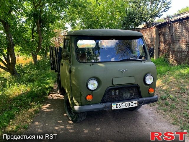Зеленый УАЗ 3303, объемом двигателя 2.5 л и пробегом 145 тыс. км за 1400 $, фото 1 на Automoto.ua
