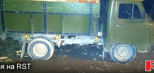 Зелений УАЗ 3303, об'ємом двигуна 2.4 л та пробігом 210 тис. км за 5500 $, фото 5 на Automoto.ua