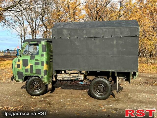 Зеленый УАЗ 3303, объемом двигателя 2.4 л и пробегом 120 тыс. км за 1200 $, фото 3 на Automoto.ua