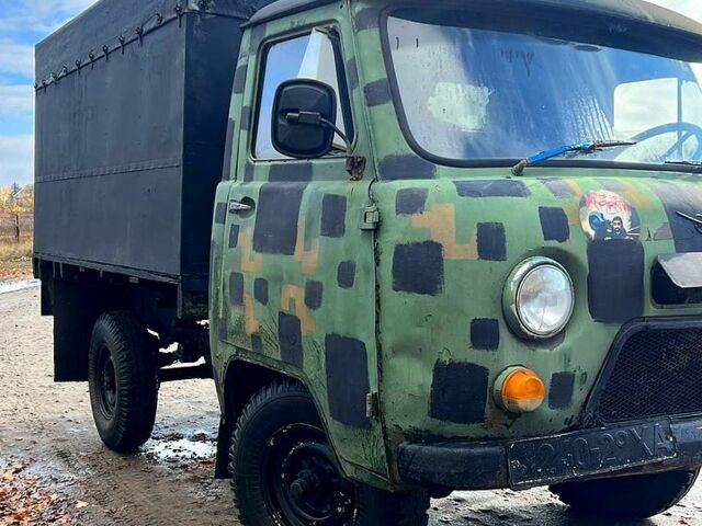 Зеленый УАЗ 3303, объемом двигателя 2.4 л и пробегом 120 тыс. км за 1200 $, фото 4 на Automoto.ua