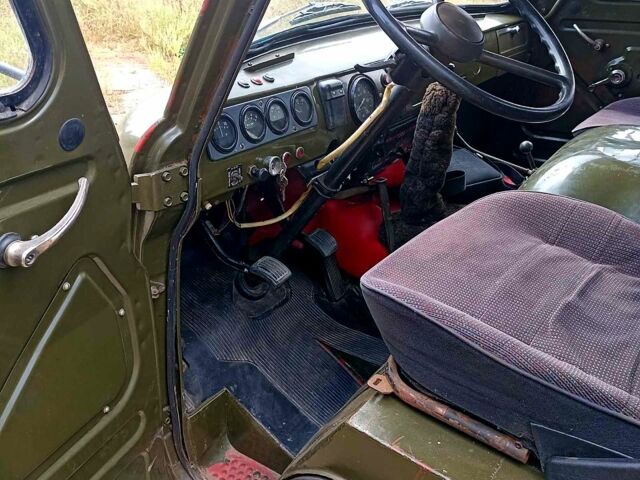 Зелений УАЗ 3303, об'ємом двигуна 2.4 л та пробігом 90 тис. км за 2600 $, фото 2 на Automoto.ua