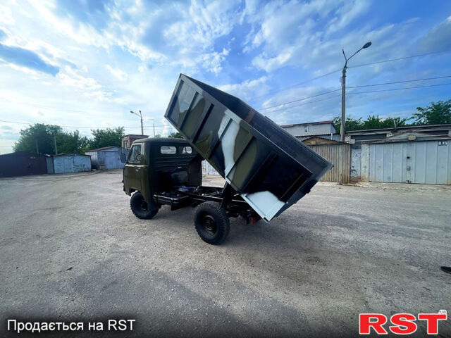 Зелений УАЗ 3303, об'ємом двигуна 2.4 л та пробігом 0 тис. км за 3300 $, фото 2 на Automoto.ua