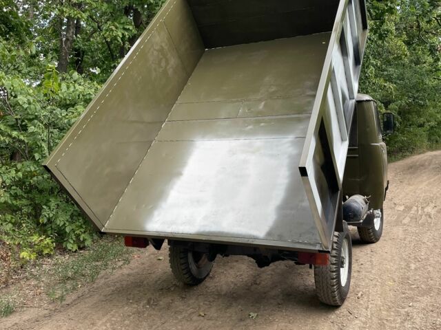 Зелений УАЗ 3303, об'ємом двигуна 2.4 л та пробігом 1000 тис. км за 3000 $, фото 5 на Automoto.ua