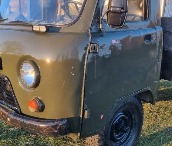 УАЗ 3303 1990 у Косове на Automoto.ua Зелений УАЗ 3303, об'ємом двигуна 0 л та пробігом 100 тис. км за 1950 $, фото 1 на Automoto.ua